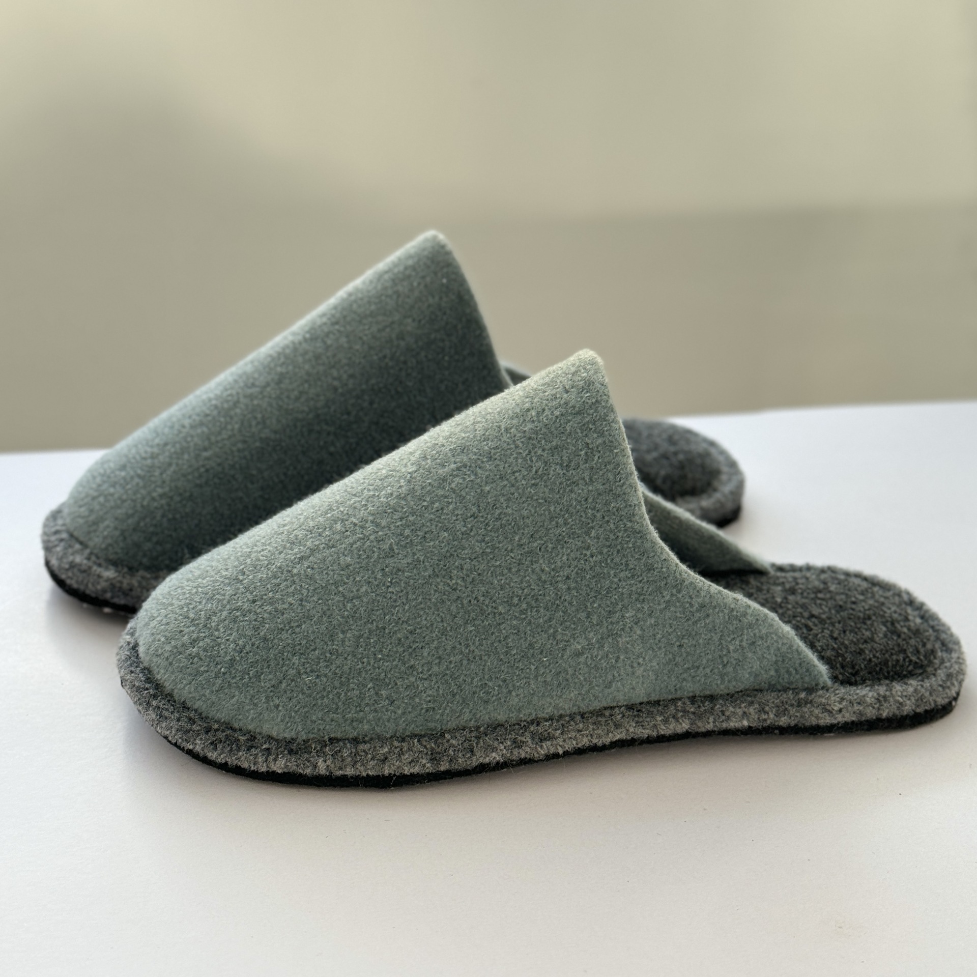 New Style Closed-Toe Japanese Simple Plaid Fabric Soft Sole Silent Home Floor Men's Slippers Couple Shoes ddmymarket