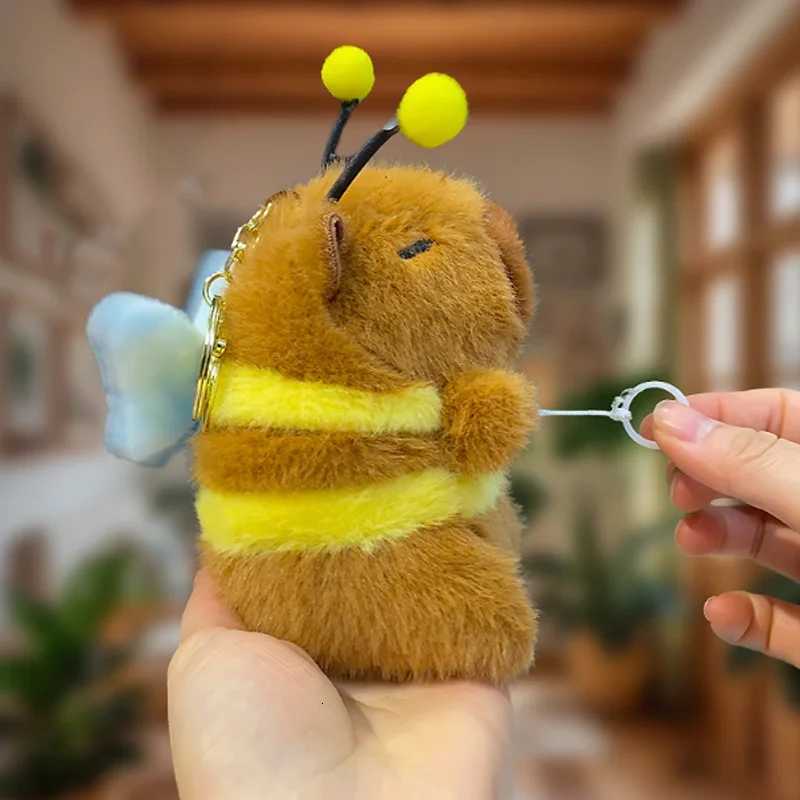 120PCS Cute Plush Bee Wings Vibrating Keychain Capybara Fun Quirky Toys Plush Bee Doll Bag Charm Plush Charm Childrens GiftXJ250928