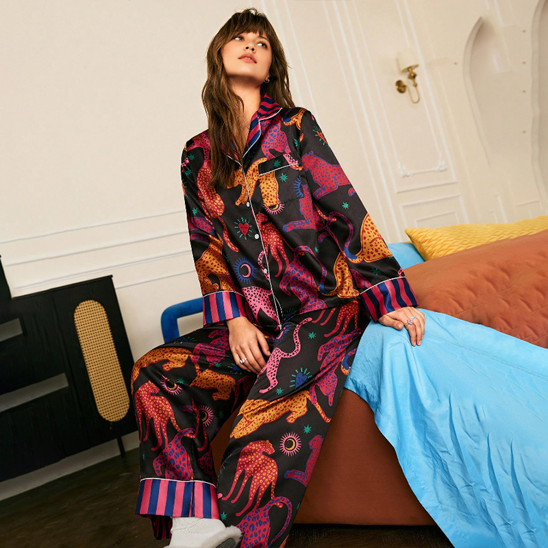 2025 New Women's Spring/Fall Silk Satin Leopard-Print Striped Long-Sleeve Pajama Set with Pants for Homewear