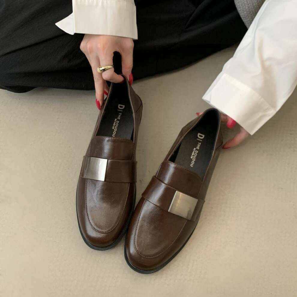 2025 New British Style Low Heel Leather Black Professional Work Shoes Soft Sole Flat Loafers for Women