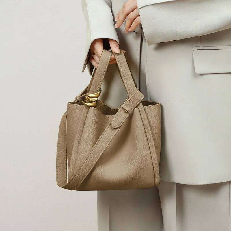 Women's Crossbody Bags: This Year's Trendy Bucket Bags, Leather Handbags, and Soft-Sided Tote Baskets with Ample Capacity