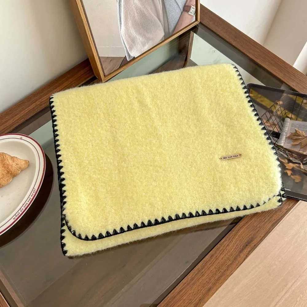 Shawl Polyester Lock Edge Winter Scarf Soft Classic Long Thickened Neckscarf French Style Coldproof Women Warmer Scarf Autumn L250928