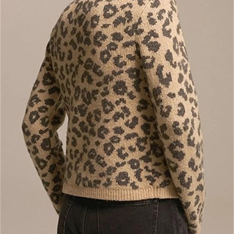 Fashion Knitted Leopard Print Cardigan Womens Loose Casual Printed Long Sleeve ONeck Top Retro Y2k Sweater Female 250107Z