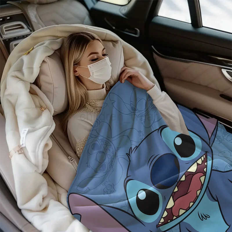 Disney Stitch Themed Plush Flannel Campfire Blanket for Kids - Ideal for Indoor & Outdoor Use H251119