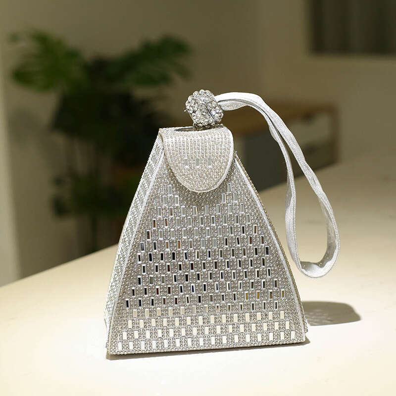 2025 Rhinestone Internet Celebrity Inlaid Dia Evening Handbag Bling Personality Triangle Small Bag