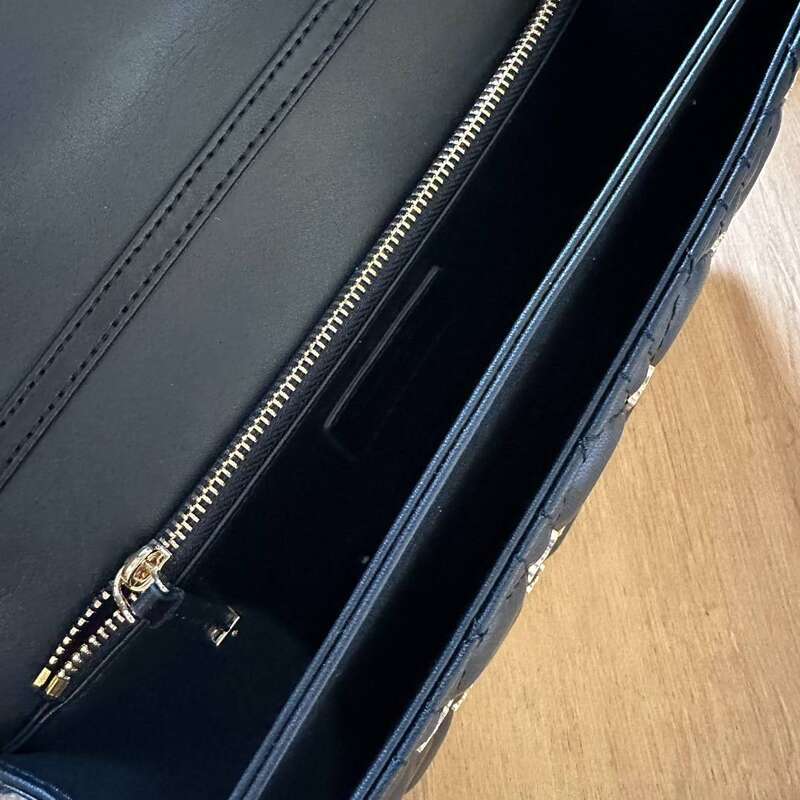 Women Handbag Large Capacity Handbag Genuine Leather Original High End Women S Pearl Handheld Bag New Product Sheepskin Handheld Crossbody