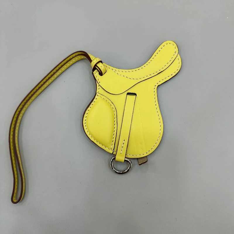 Luxury High Quality Bag Charm Saddle Bag Pendant Cute Car Key Chain Luxury Handmade Genuine Leather Sheepskin Bags Accessories Y250929as