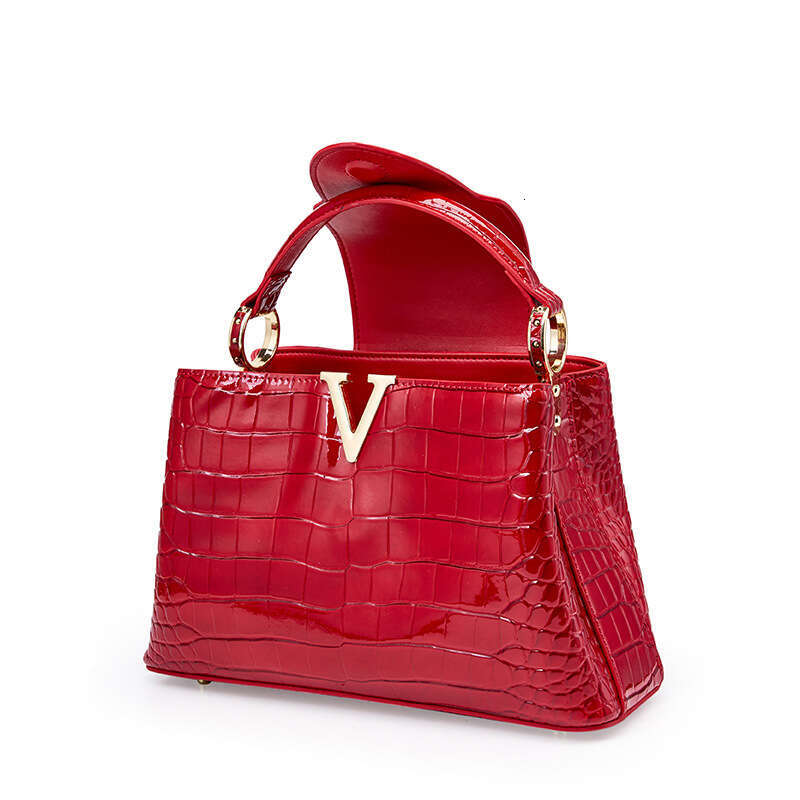 Cowhide Women's Casual Fashion Solid Shoulder Zipper New Dinner Handheld Big Bag