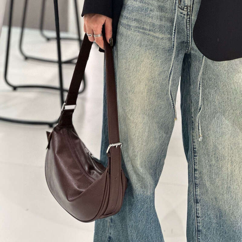designer bag Luxury bag Cowhide Crossbody New Style High-end Casual Versatile Dumpling Fashion Commuter Shoulder Bag for Women