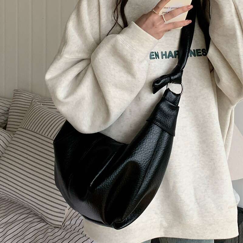 Best Seller Designer Bag Large Capacity Soft Leather Pleated Dumpling Lazy Style Casual Versatile Commuter Shoulder Cssbody Bag