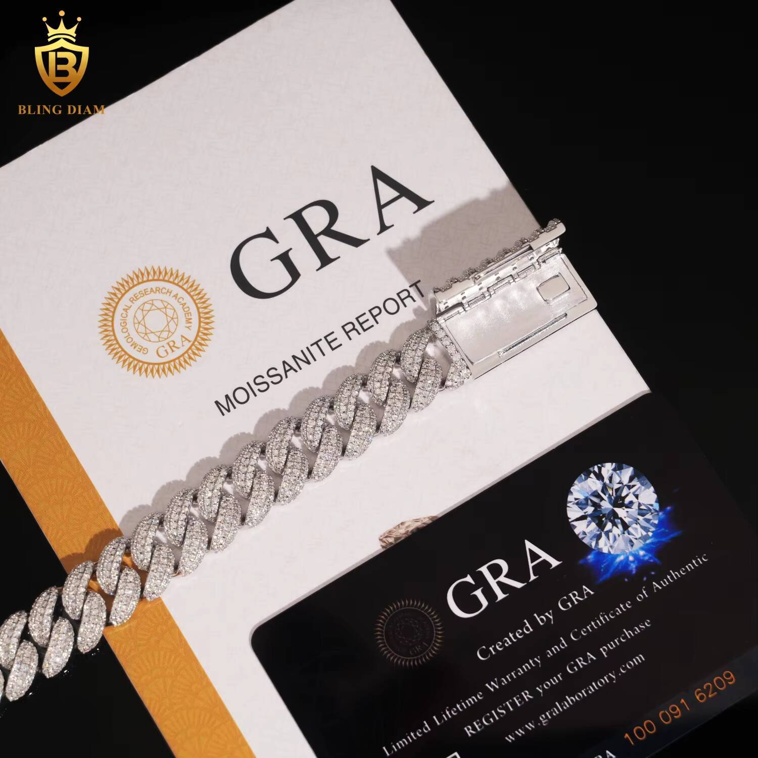 Rapper HipHop Style 925 Silver Chain 13mm Cuban Chain Bracelet Men Bracelet Pass Diamond Tester VVS Iced Out Moissanite with GRA