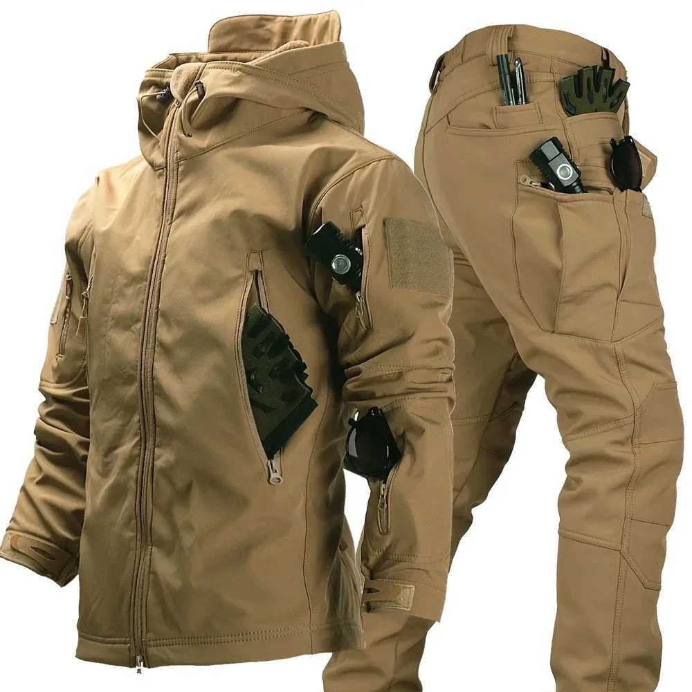2025 Suits for Men Winter Tactical Sets Shark Skin Biker Jacket Hoodie Pants 2 Piece Set Waterproof Workwear Clothes Pockets W250928