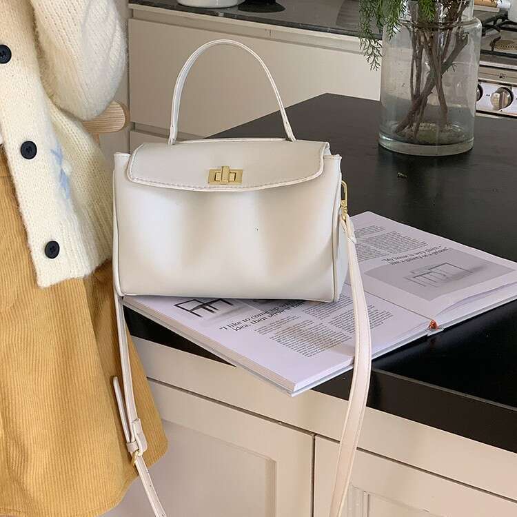 Best Seller Designer Bag Soft PU Leather Handbag 2025 New Fashion Single Shoulder Cssbody Women's Versatile Commuter Small Square Bag