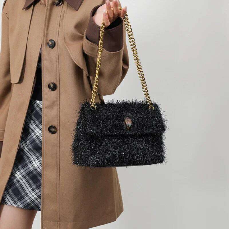 Best Seller 2025 Neweuropean And American Style Eagle Head Shoulder Woman Niche Desigg Chain Diagonal Small Square Bag