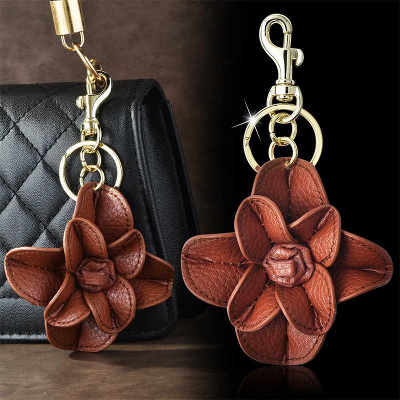 Luxury Genuine Leather Tulip Bag Pendant Handmade Cowhide Cute Pendant Gift Amazing Cactus Design Bag Pendant Red Blue Flower Keychain Y250929as