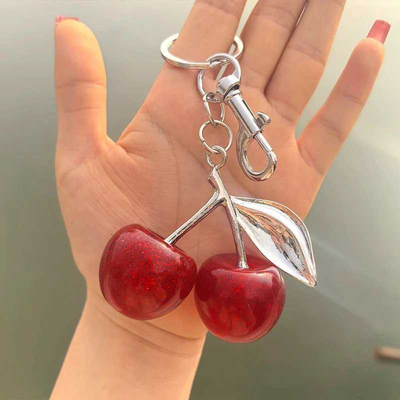 Luxury Fashion Delicate Red Cherry Charm Keychain 3 Color Gold Silver Keyring Elegant Womens Backpack Purse Charm Earrings Jewelry Y250929as