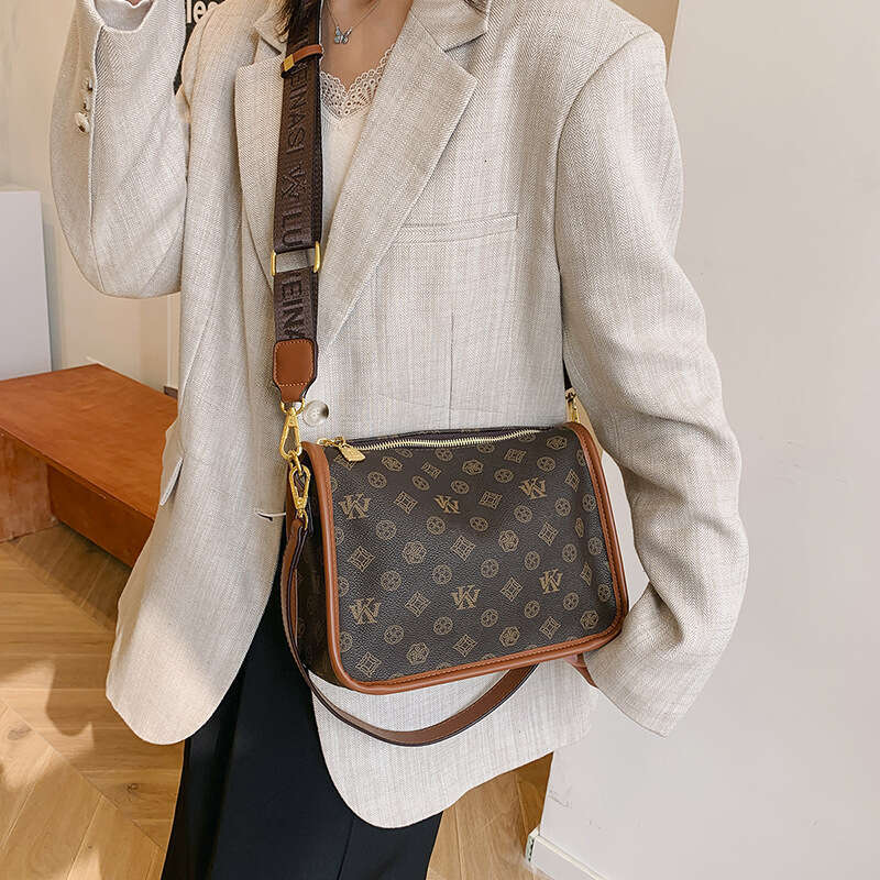 Fashion Designer Bags Shouler Bag for Women 2025 New Pattern Printed Boston Pillow Bag Shoulder Casual Crossbody Bag H260318
