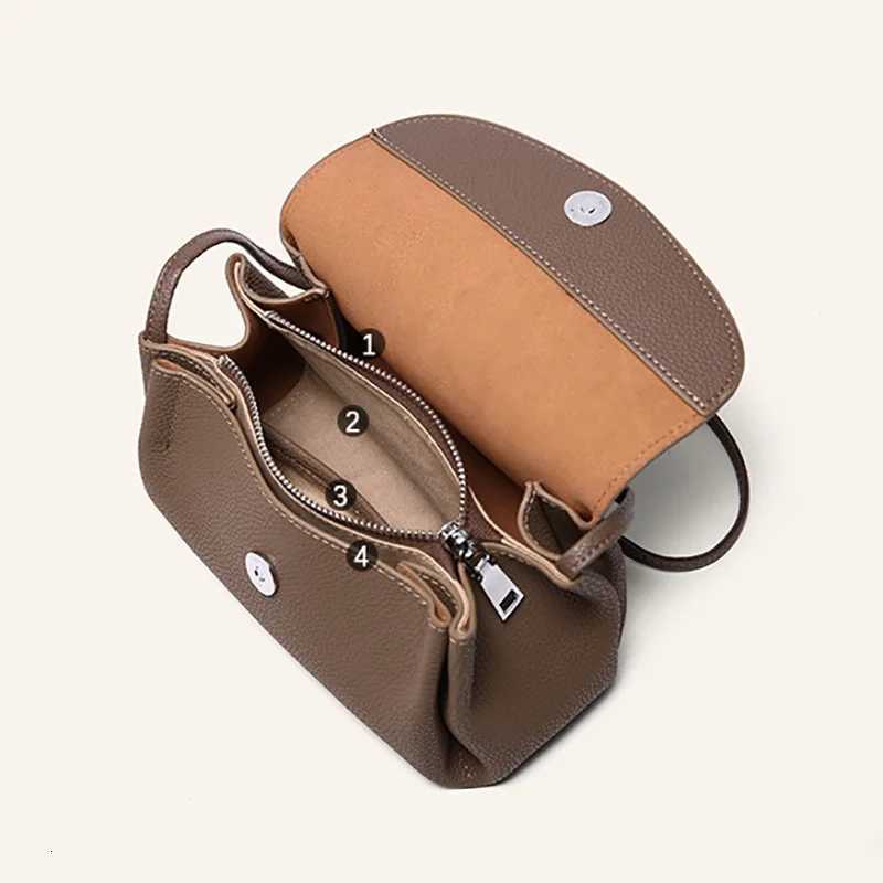Womens Genuine Leather Shoulder Bags Fashion Crossbody Bags Soft Cowhide Leather Shoulder Messenger Bag Z250928