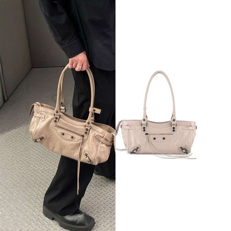 designer bag Luxury bag Underarm Rivet Motorcycle Bag for Women Commuting Large Capacity Handbag Single Shoulder