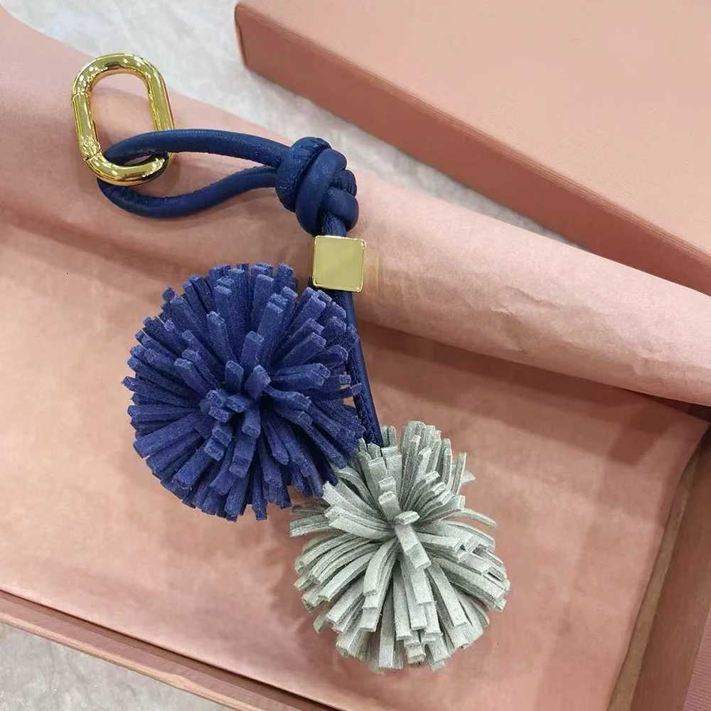 Luxury Flower Ball Leather Pendant Cowhide Rope Bags Luxury Design Charm Keychain Car Pendant For Woman Bag Accessories Handbag Y250928