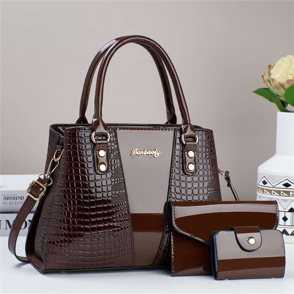 Large New Single Shoulder Crossbody Bag Handbag for Women Fashion 2025 Versatile Spring