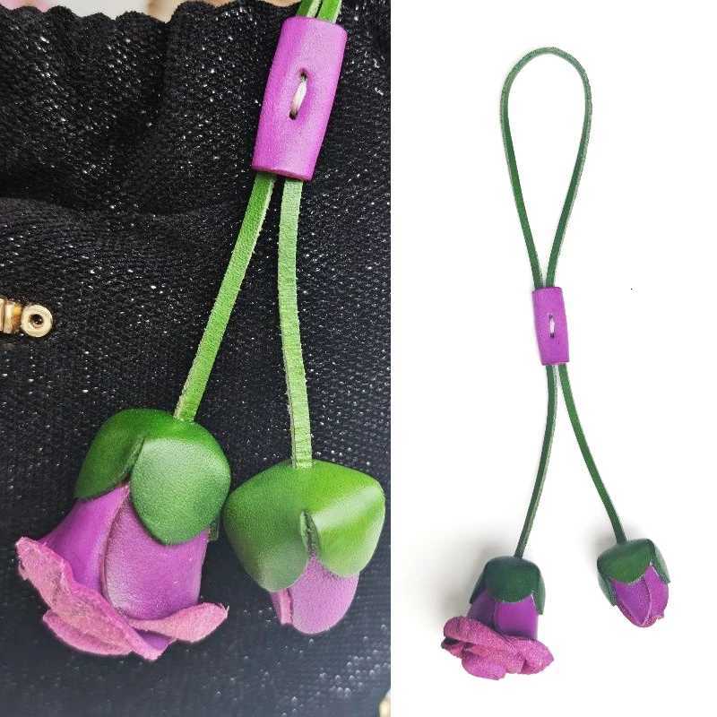 Luxury Plush Leather Bag Charm Flower Ball Pendant Luxury Fashion Highgrade Lychee Flower Car Pendant Decoration Bags Accessories Y250928