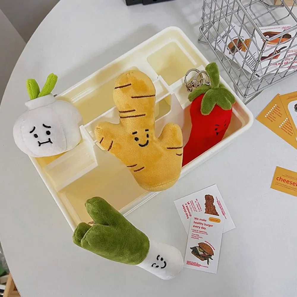 Vegetable Stuffed Plush Doll Toy Ginger Garlic Green Onion Hot Pepper Key Chain Soft Plush Toy Pendant Children Kids GiftsXJ250928