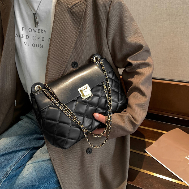 2025 New Creative Personality Design PU Crossbody Bag Fashion Embroidered Single Shoulder Underarm Bag for Women