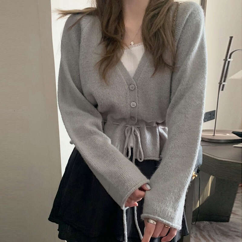 Autumn New Women's V-neck Tie Waist Fashion Long Sleeve Knitted Sweater Cardigan