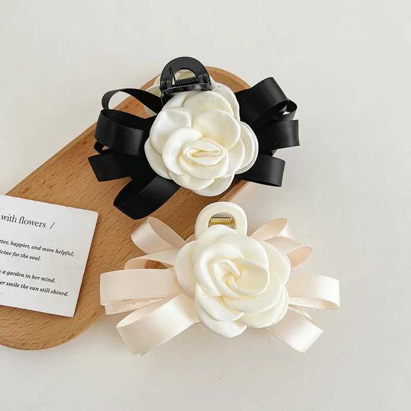 DS NEW Classic Retro Camellia Flower Hair Claw 12CM Large Claw Clips Beach Trendy Hair Clips Hair Accessories for Women Girls W250928