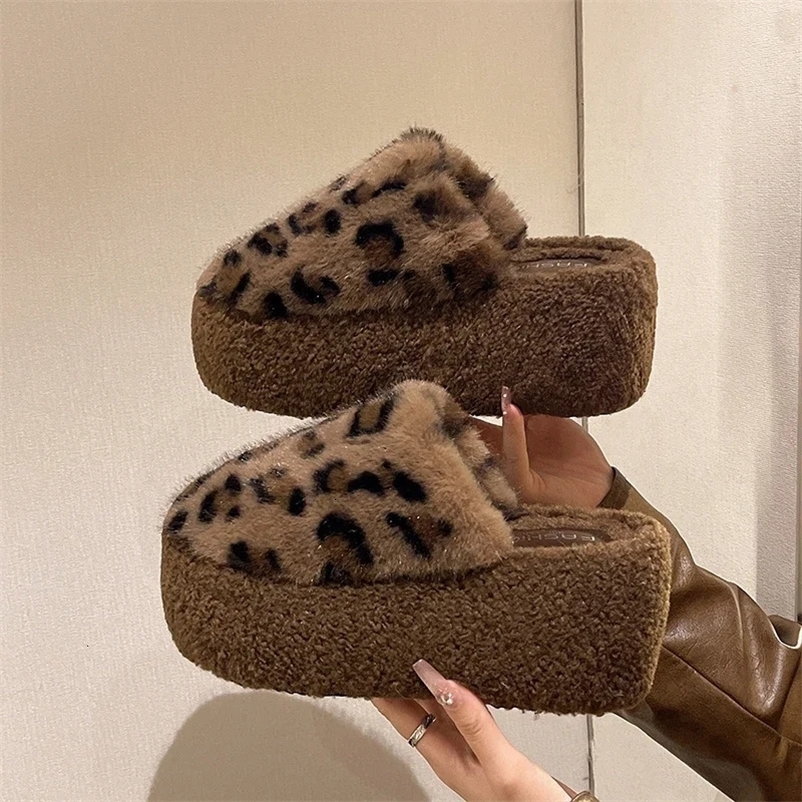 Womens fur platform slider leopard print thick womens shoe slider winter trend plush warm outdoor flip cover snow Botas Mujer241209bj