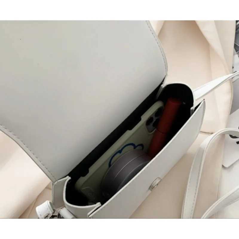 Saddle bag womens crossbody bag girl summer simple fashion trend foreign shoulder bag women Z250928