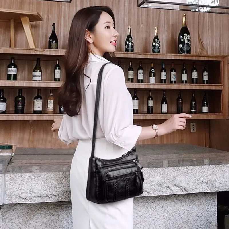 2024 New middleaged womens bag lightweight multilayered largecapacity mothers bag crossbody bag elderly bag shoulder Z250928