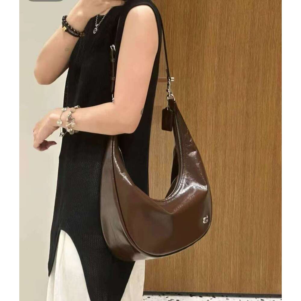 designer bag Luxury bag New Juliet Sling Crescent Handheld Crossbody Shoulder Oil Wax Leather Large Capacity Women's Bag