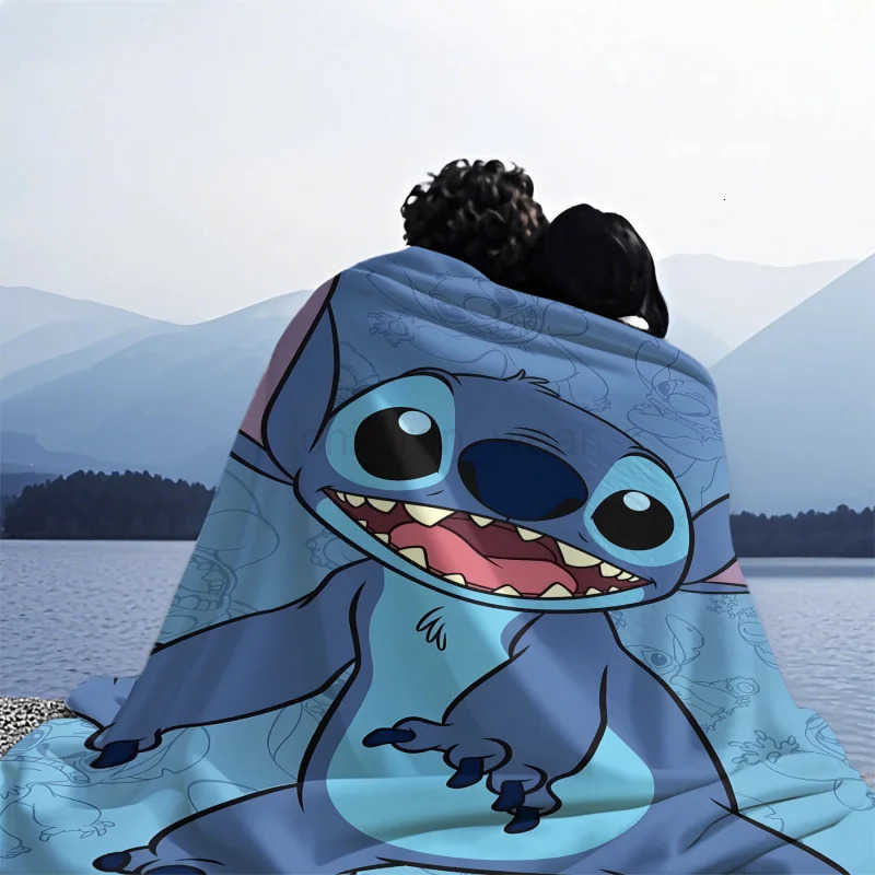 Disney Stitch Themed Plush Flannel Campfire Blanket for Kids - Ideal for Indoor & Outdoor Use H251119