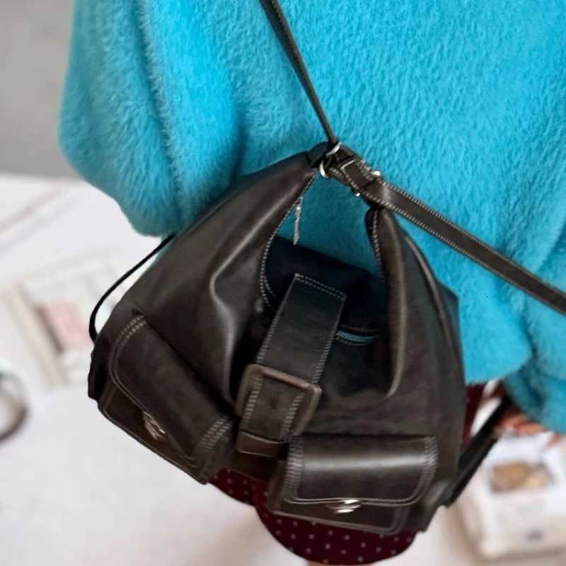Y2k Aesthetic Vintage Pockets Shoulder Underarm Bag All Match Women Trendy Casual Handbags Korean Ins Preppy Fashion Backpacks Z250928