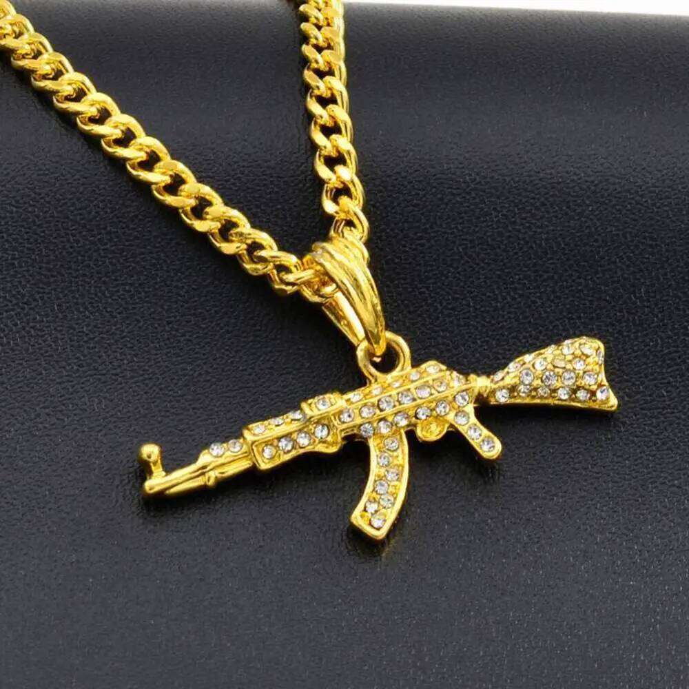 Crystal Ak 47 Rhinestone Bling Chain Fashion Creative Hip Hop Subhine Gun Pendant Necklace Women Men Rapper Jewelry