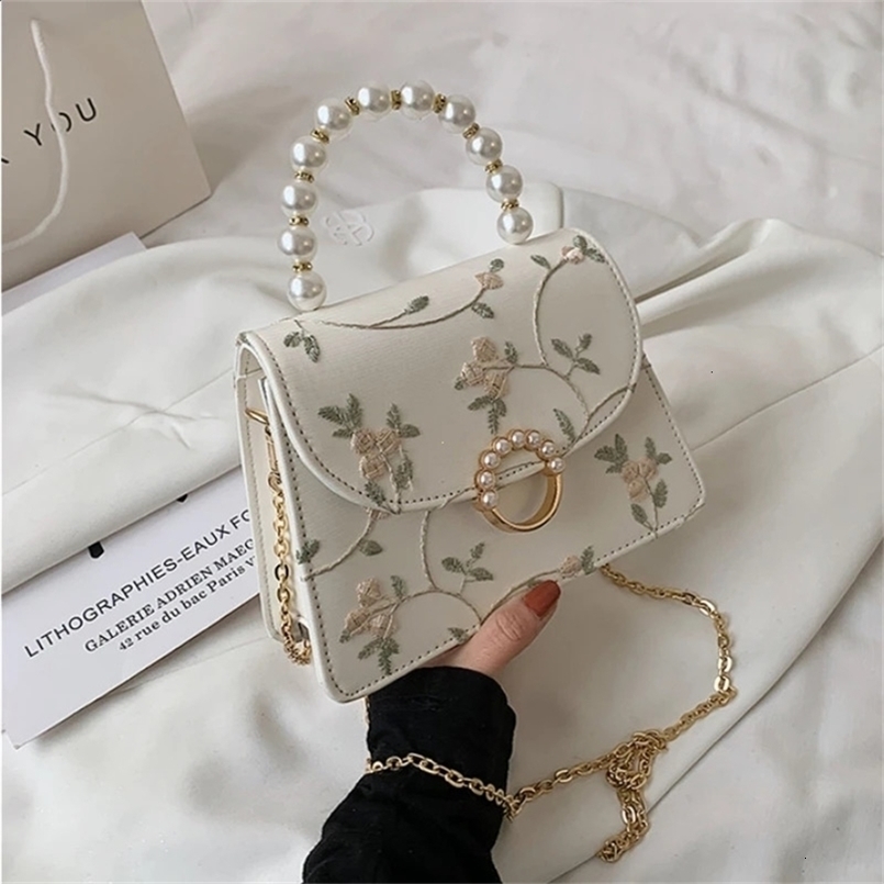EST Shell Beads Bags Fashion Sweet Bag Womens Handbags Lace Wedding Chic Lady Chain Women Shoulder Crossbody 240725ZYl