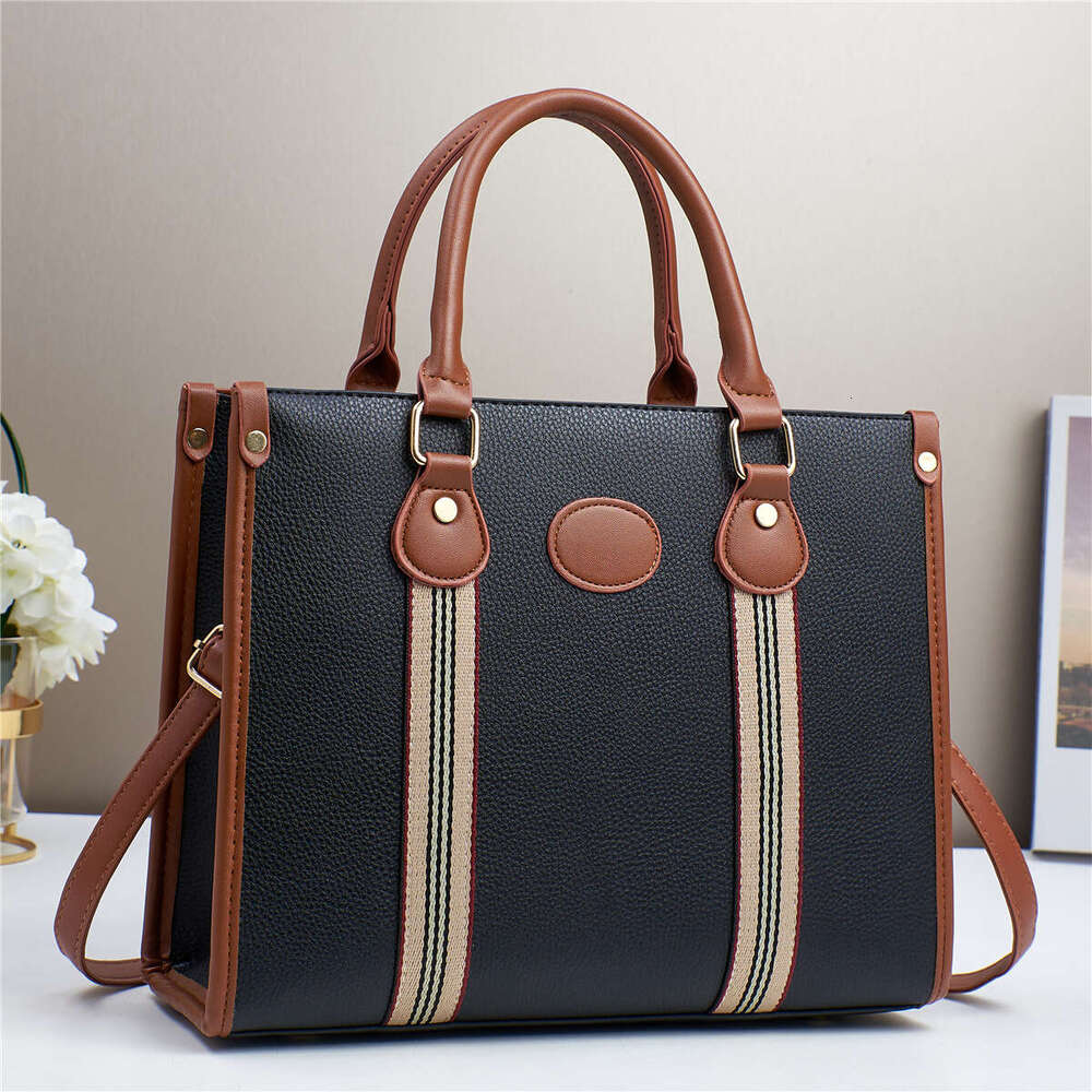 2025 Fashion Women's Handbag Korean Style Textured Single Shoulder Crossbody Bag New Model