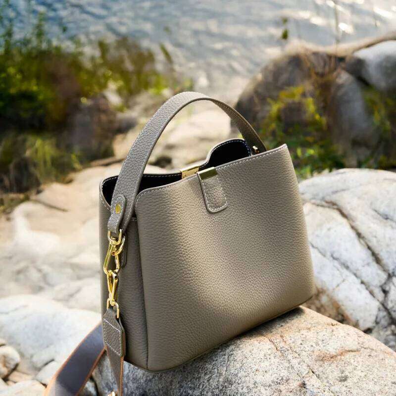 Genuine Leather Women's Designer Shoulder Bag Large Capacity Cowhide Handbags High Quality Women Crossbody Bags 250912 Suotong0912 250912 Suotong