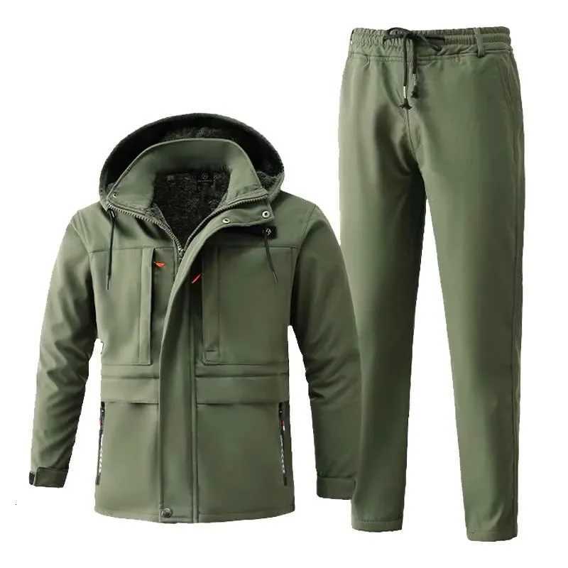 Tactical Suits Fleece Warm Windproof Camping Jackets Men Pants Velvet Camo Suit Training Climbing Treking Hiking Work Clothes W250928
