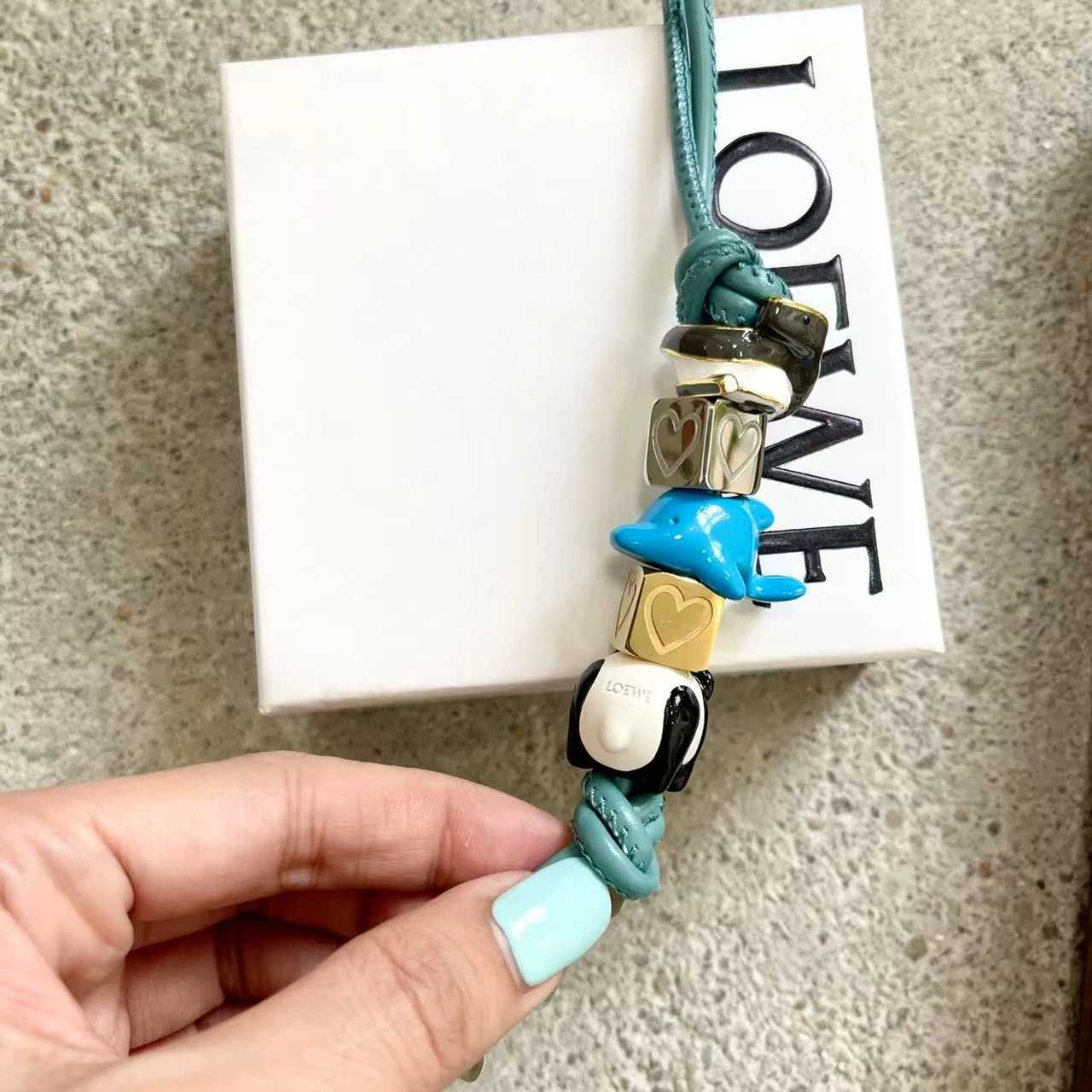 Luxury Luxury DIY Animal Charms Premium Beaded Keychain Set Handmade Bag Purse Accessories Elegant Gift for Women Y250928qe