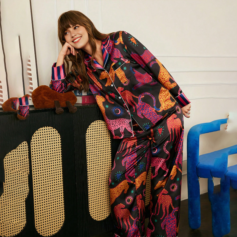 2025 New Women's Spring/Fall Silk Satin Leopard-Print Striped Long-Sleeve Pajama Set with Pants for Homewear