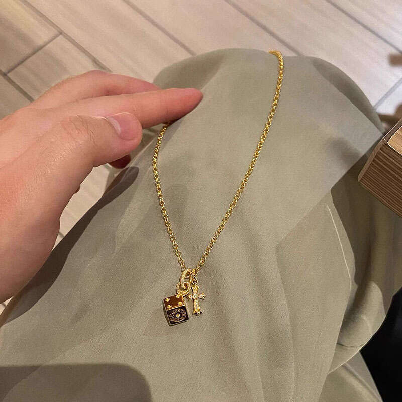 Cross Necklace for Women Fashion Exquisite Pendant High-end Elegant Versatile