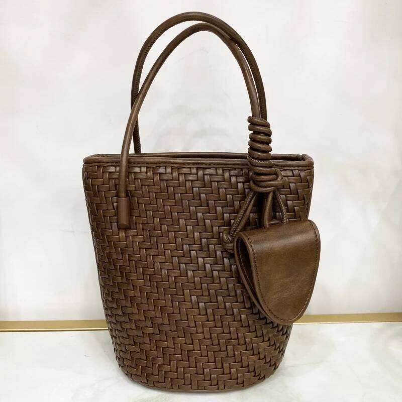 Hand Woven Bucket Bags For Women Designer Handbags Purses 2025 New In PU Woveing With Inner Pocket Glasses Clip Shoulder Suotong0912 250912 Suotong250