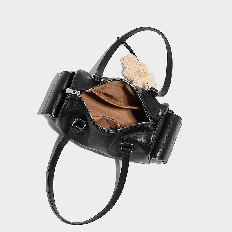 Small and versatile one shoulder bowling bag, teddy bear doll, hanging ornament, large capacity commuting handheld