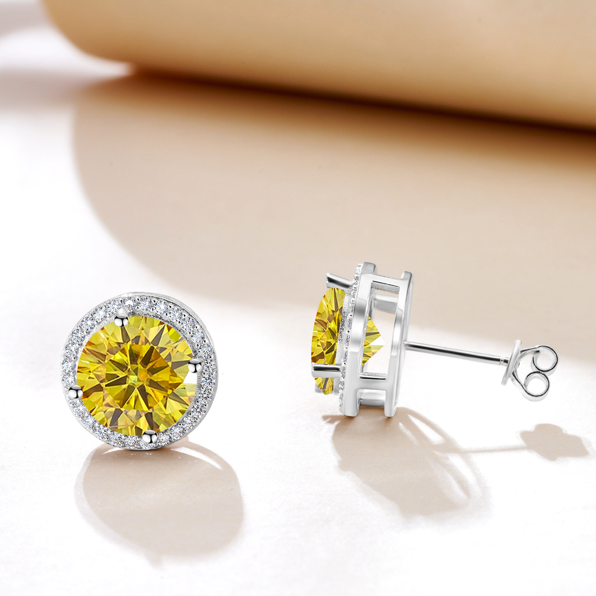 Designer earrings 5CT moissanite earrings in white gold with GRA certificate earrings for men women