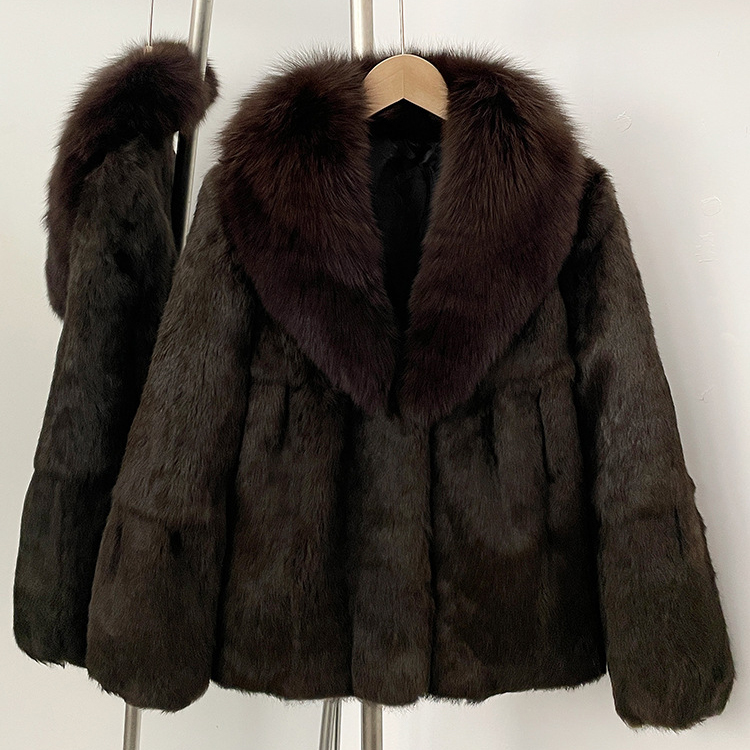 Designer's fashionable women's winter new warm synthetic leather jacket for 2025, with leather collar and belt womens jacket winter jacket w