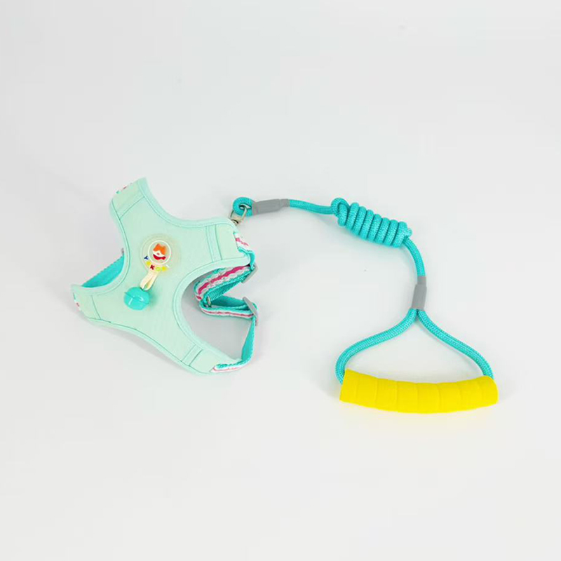 Dog leash, chest strap, adjustable dog walking rope, dog chain, small vest style