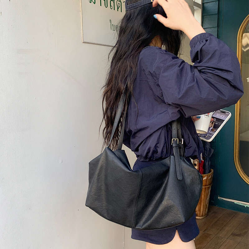 designer bag Luxury bag Top Layer Vegetable Tanned Leather Tote Bag for Women, Capacity Commuter Shoulder Underarm Travel Large Bag, 2025 Fashion New 